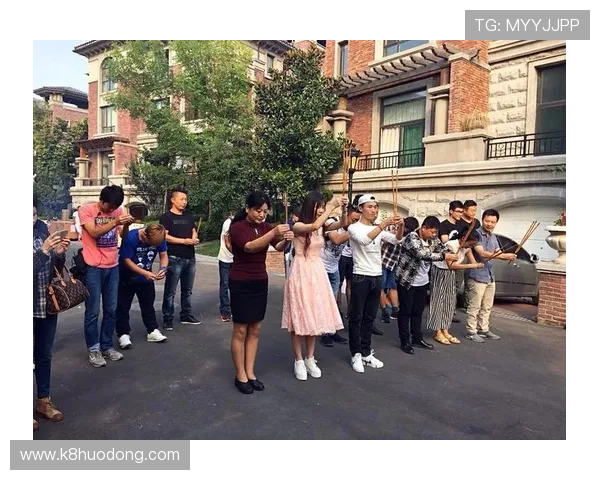 在K8真人视讯官网体验多样化的真人荷官游戏，感受真实赌场的刺激与乐趣